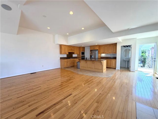 710 1st Place, Hermosa Beach, CA 90254