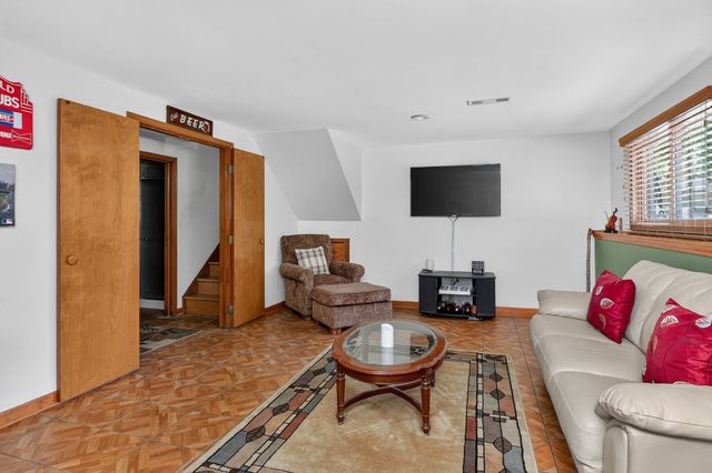 1S134 Michigan Avenue, Lombard, IL 60148