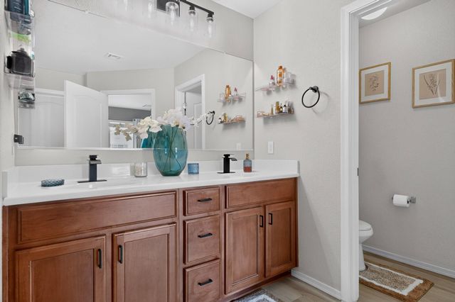 6232 Nueva Espana Road NW, Albuquerque, NM 87114
