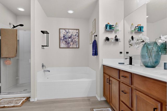 6232 Nueva Espana Road NW, Albuquerque, NM 87114