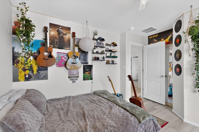 6232 Nueva Espana Road NW, Albuquerque, NM 87114