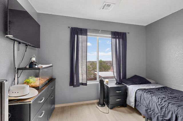 6232 Nueva Espana Road NW, Albuquerque, NM 87114