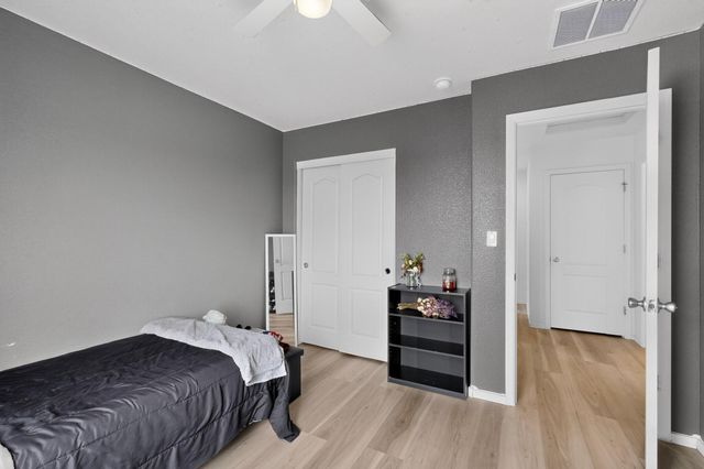 6232 Nueva Espana Road NW, Albuquerque, NM 87114