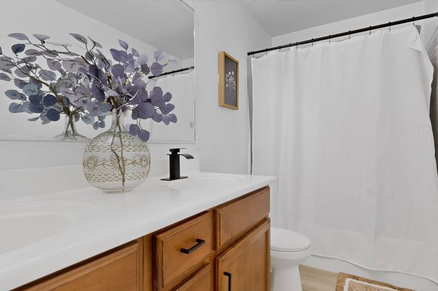 6232 Nueva Espana Road NW, Albuquerque, NM 87114