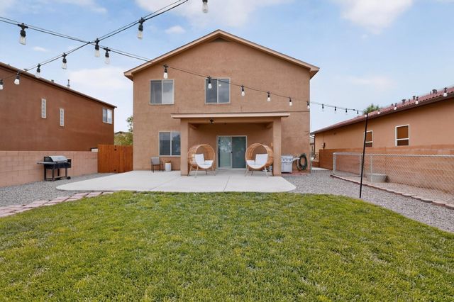 6232 Nueva Espana Road NW, Albuquerque, NM 87114