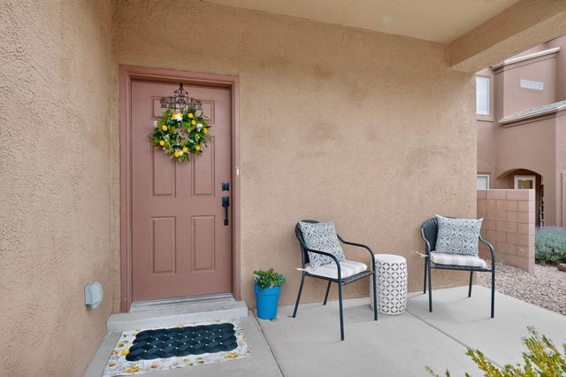 6232 Nueva Espana Road NW, Albuquerque, NM 87114