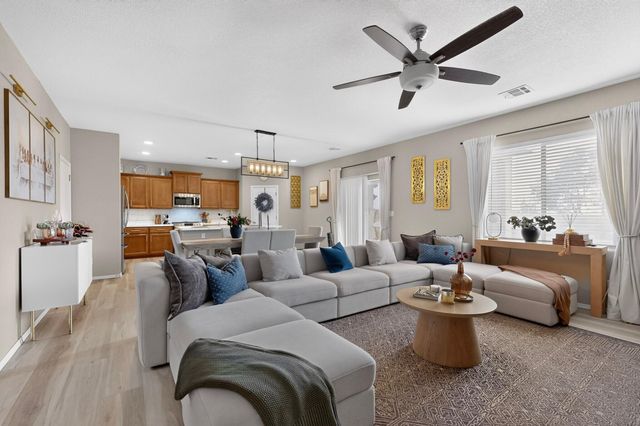 6232 Nueva Espana Road NW, Albuquerque, NM 87114