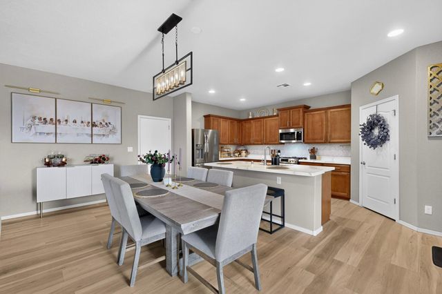 6232 Nueva Espana Road NW, Albuquerque, NM 87114