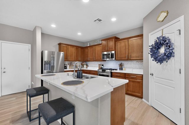 6232 Nueva Espana Road NW, Albuquerque, NM 87114