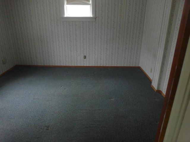 6841 W Fond Du Lac AVENUE, Milwaukee, WI 53218