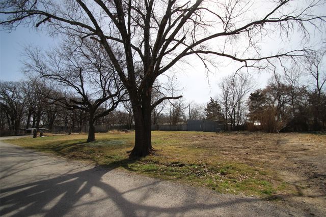 230 Sherman Drive, Pottsboro, TX 75076