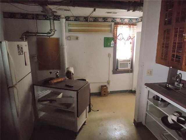 308 S Broadway Street, Princeton, MO 64673