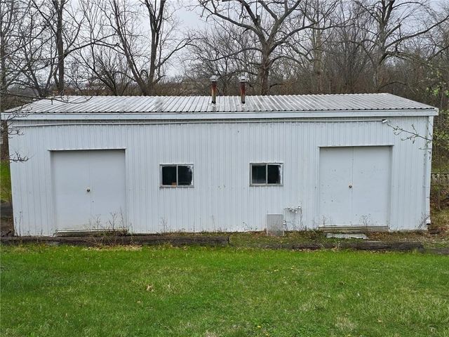 308 S Broadway Street, Princeton, MO 64673