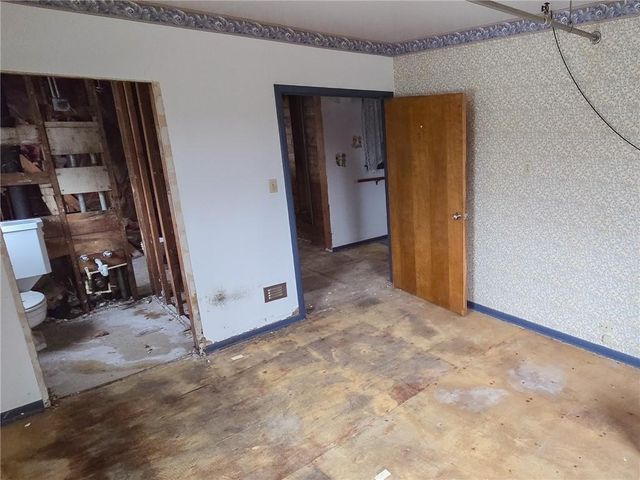 308 S Broadway Street, Princeton, MO 64673