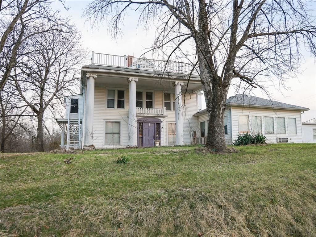 308 S Broadway Street, Princeton, MO 64673