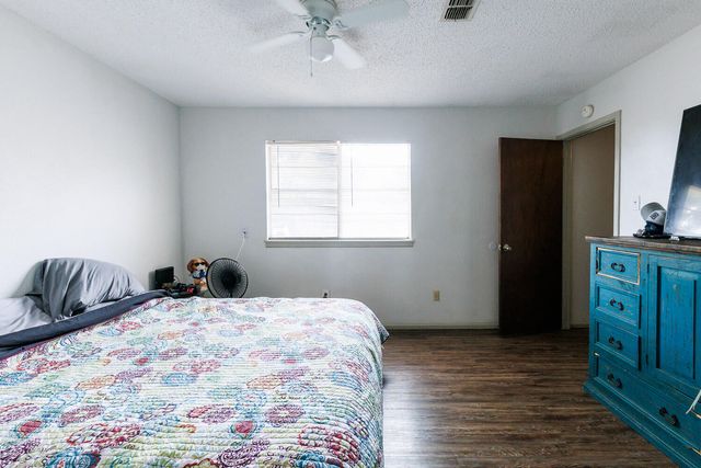 1907 73rd Street, Lubbock, TX 79423