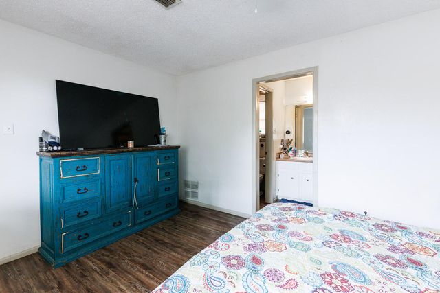 1907 73rd Street, Lubbock, TX 79423