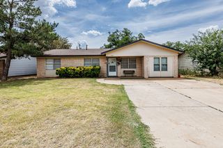 1907 73rd Street, Lubbock, TX 79423