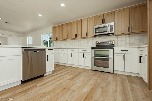 4815 El Tesoro Avenue, Las Vegas, NV 89121