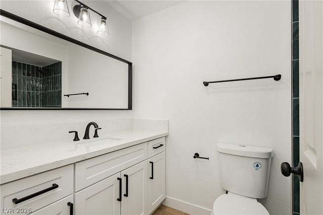 4815 El Tesoro Avenue, Las Vegas, NV 89121