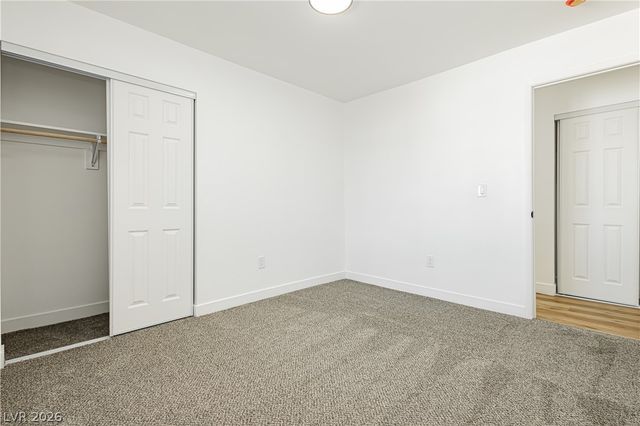 4815 El Tesoro Avenue, Las Vegas, NV 89121