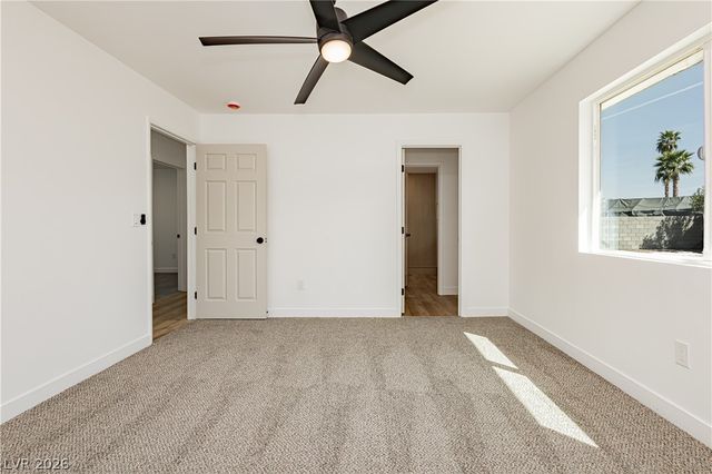 4815 El Tesoro Avenue, Las Vegas, NV 89121