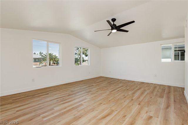 4815 El Tesoro Avenue, Las Vegas, NV 89121