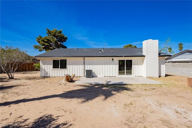 4815 El Tesoro Avenue, Las Vegas, NV 89121