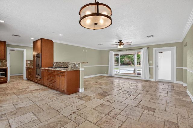 5511 NE 18th Terrace, Fort Lauderdale, FL 33308