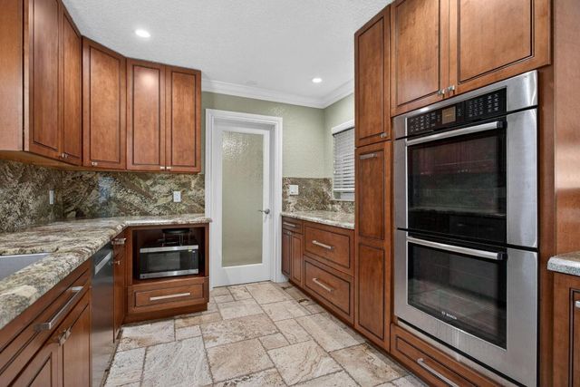 5511 NE 18th Terrace, Fort Lauderdale, FL 33308