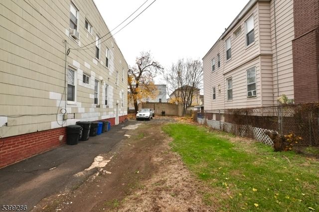 388 Chadwick Ave, Newark City, NJ 07112