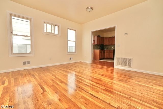 388 Chadwick Ave, Newark City, NJ 07112