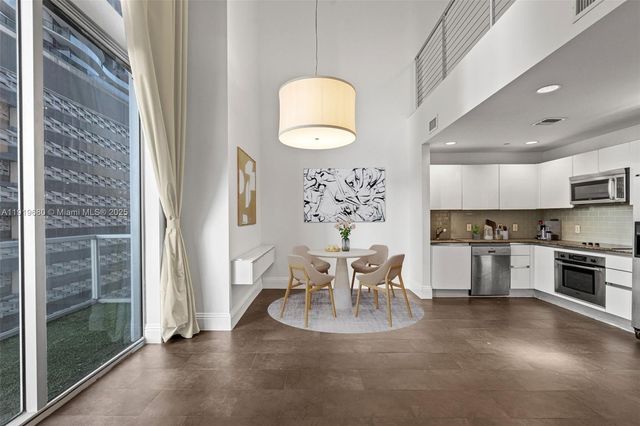 1050 Brickell Ave 1006, Miami, FL 33131