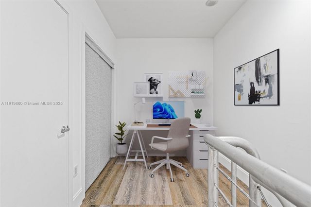 1050 Brickell Ave 1006, Miami, FL 33131