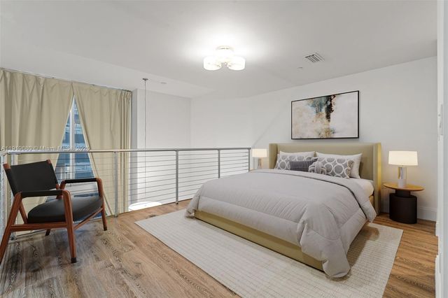 1050 Brickell Ave 1006, Miami, FL 33131