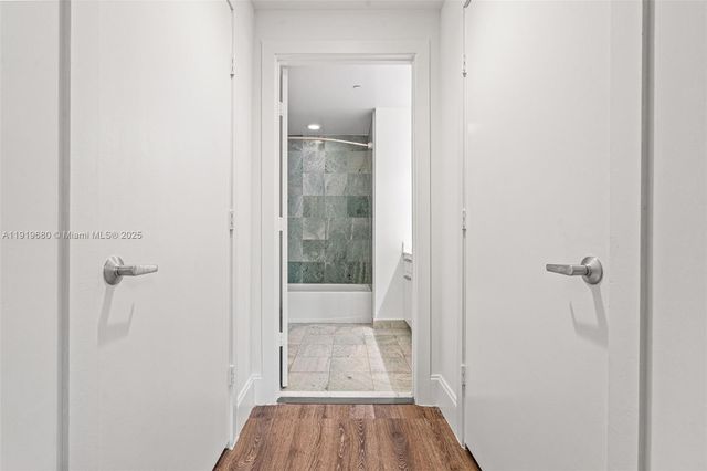 1050 Brickell Ave 1006, Miami, FL 33131