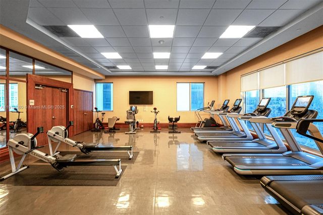 1050 Brickell Ave 1006, Miami, FL 33131