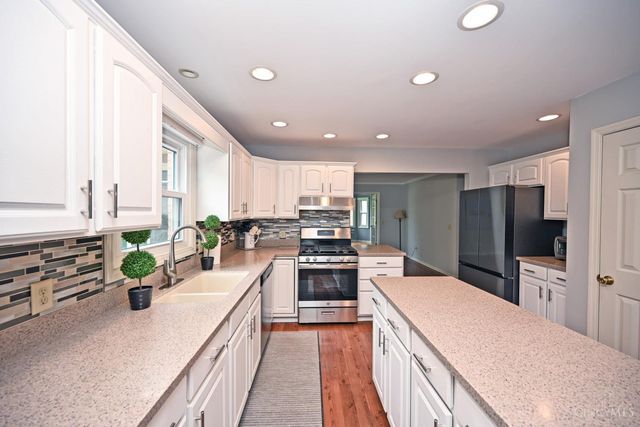 7705 Falling Waters Court, West Chester, OH 45069