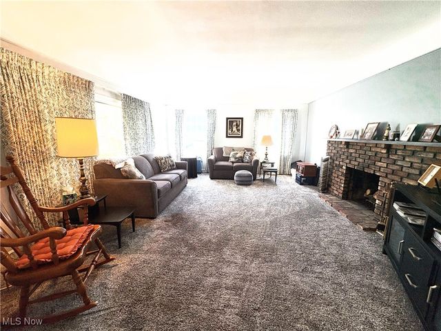 37150 Eagle Road, Willoughby Hills, OH 44094