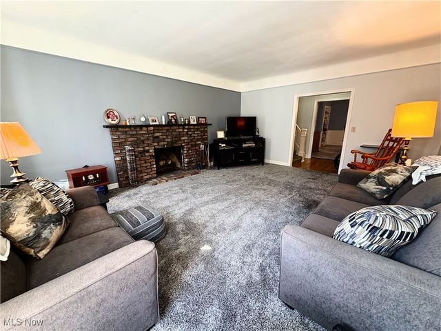 37150 Eagle Road, Willoughby Hills, OH 44094