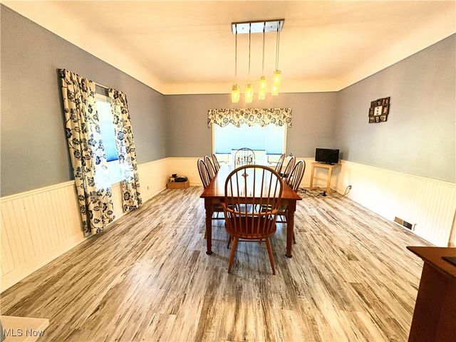 37150 Eagle Road, Willoughby Hills, OH 44094