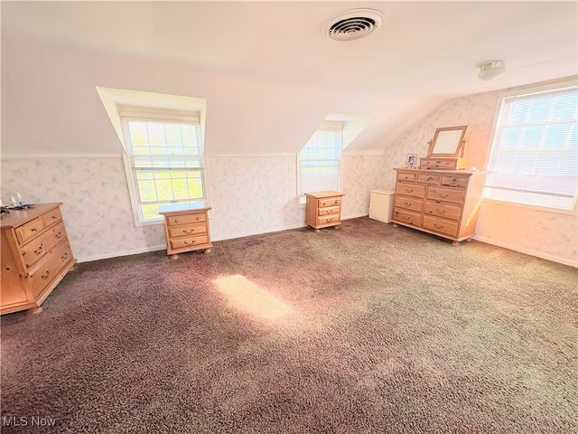 37150 Eagle Road, Willoughby Hills, OH 44094