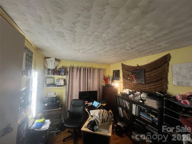 2906 Cedarhurst Drive, Charlotte, NC 28269