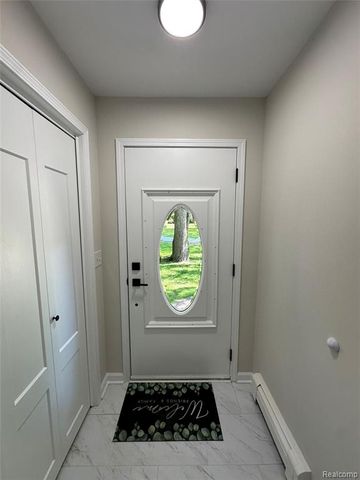 4233 State Road, Fort Gratiot, MI 48059