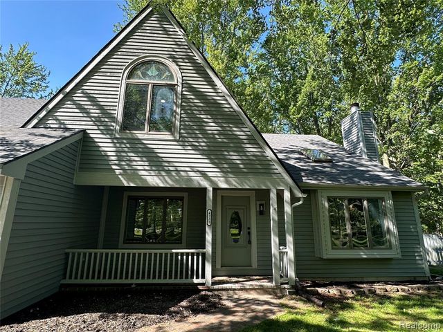 4233 State Road, Fort Gratiot, MI 48059