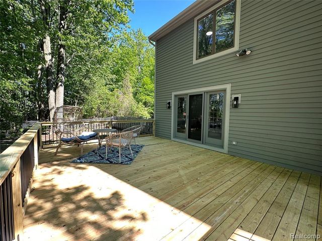 4233 State Road, Fort Gratiot, MI 48059