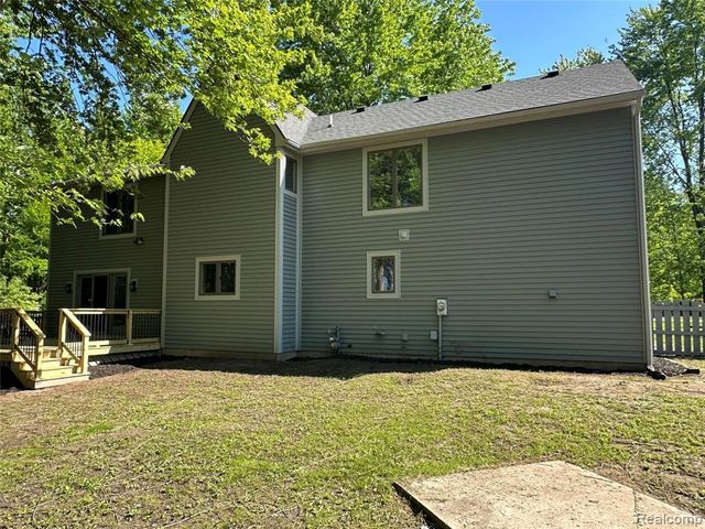 4233 State Road, Fort Gratiot, MI 48059