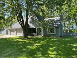 4233 State Road, Fort Gratiot, MI 48059