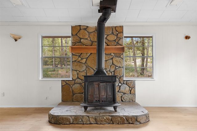 136 Warbler Lane, Livingston, TX 77351