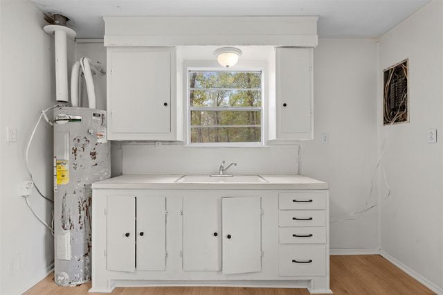 136 Warbler Lane, Livingston, TX 77351